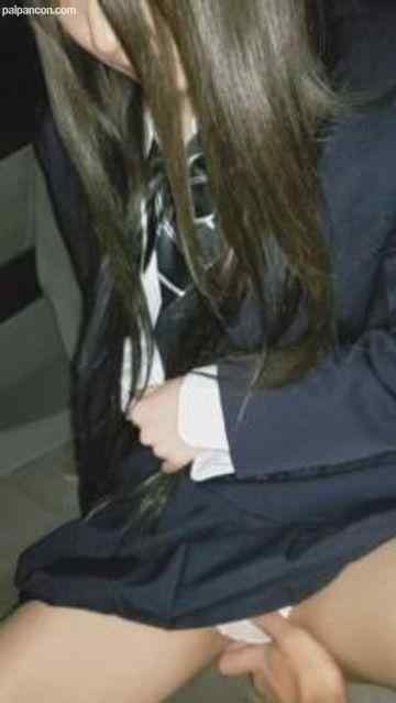 FC2-PPV-1336059 - 【個撮】私立商業③読モ。芸能活動自粛で助けました。車内で性行為