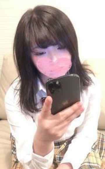 FC2-PPV-1437307 - 初撮り♡完全顔出し♡チンコでイキまくりの18歳の黒髪美**ふみちゃんにたっぷりと中出ししちゃいました～♩