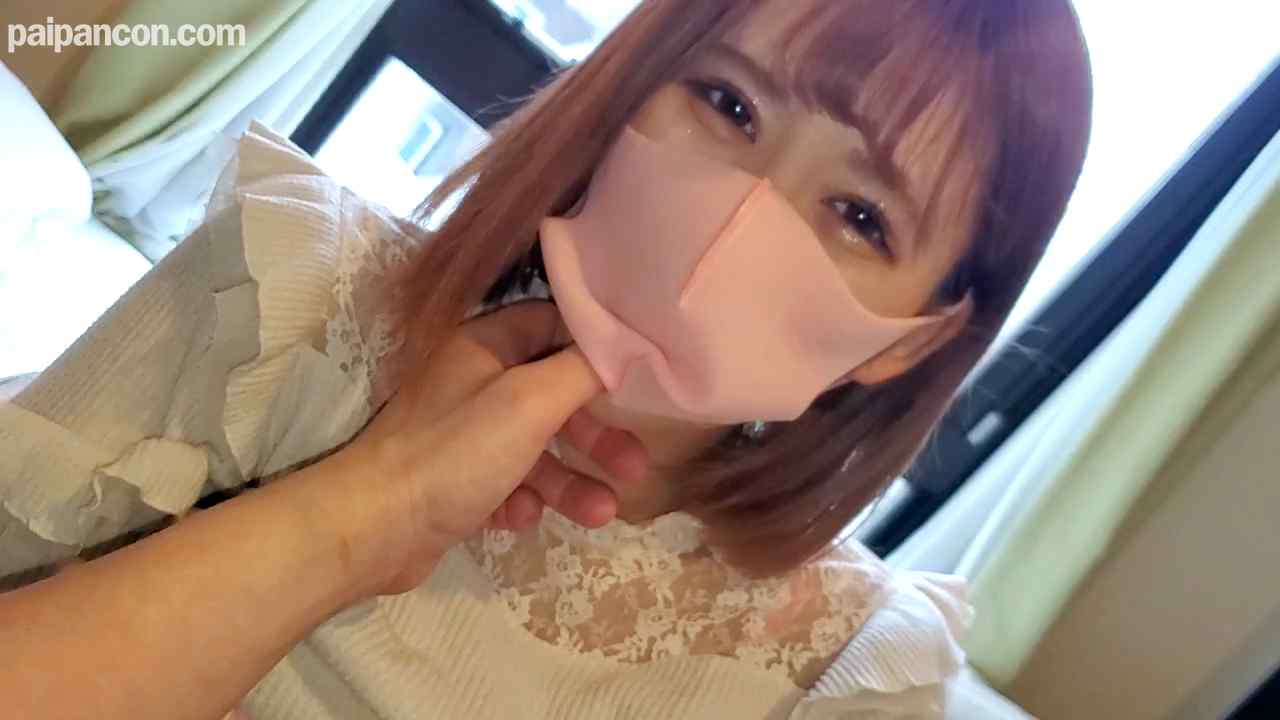 FC2-PPV-1898763 - 【初撮影】忘れ物を届けてくれた親切な巨乳カフェ店員に中出し！！ thumbnail_4.jpg