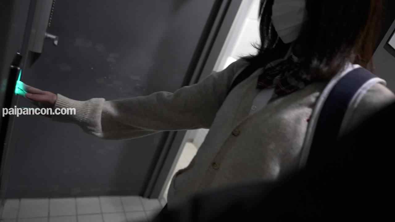 FC2-PPV-3191615 - 初撮影・顔出し！！どこか寂しげで将来に不安を感じる思春期の可憐な女子◯生・・・禁断の関係に背徳感を感じながらもゴム無し連続膣内射精！！（前編）