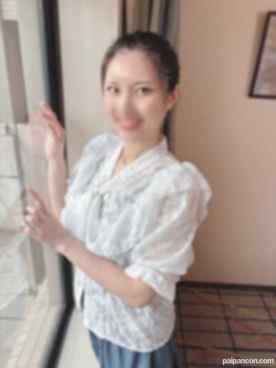 FC2-PPV-4527468 - 【合計３発中出し】 続！某有名企業重役の箱入りむす./め。ノリが良く淫らなワタシのすべて。